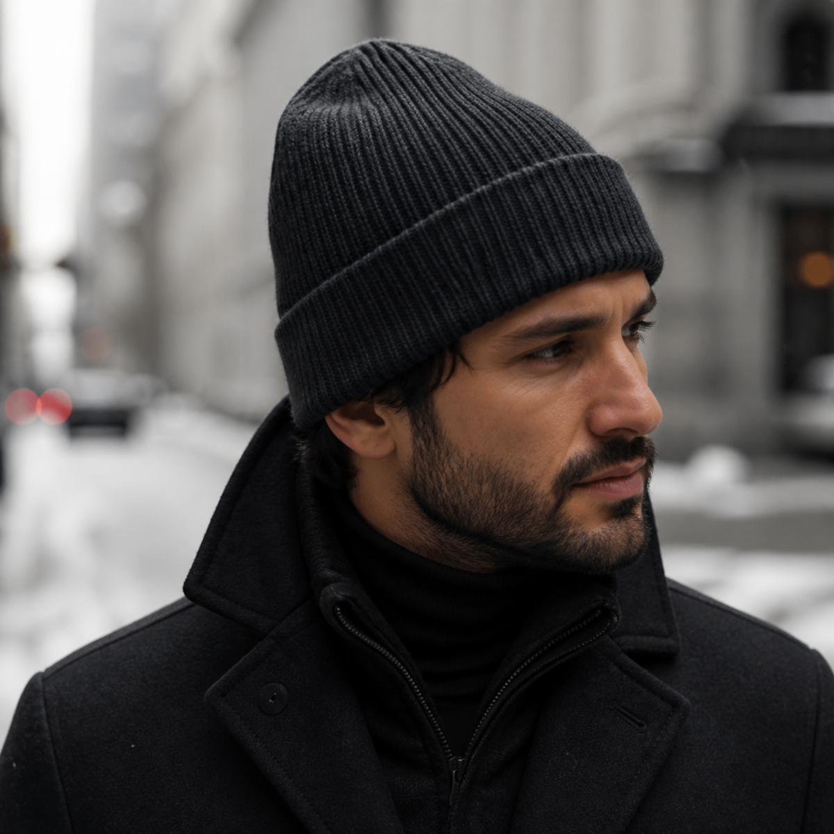 SOLID CUFF BEANIE.